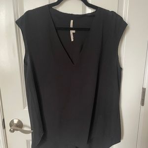 Rachel Rachel Roy Black V-neck Blouse w/ High Low Hem Size M